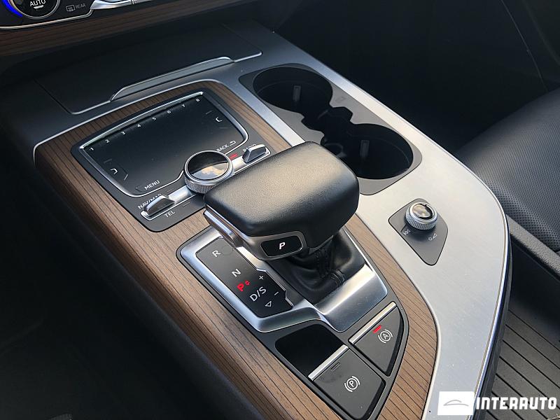 Audi Q7 E-Tron 15 audi q7 e-tron 2018