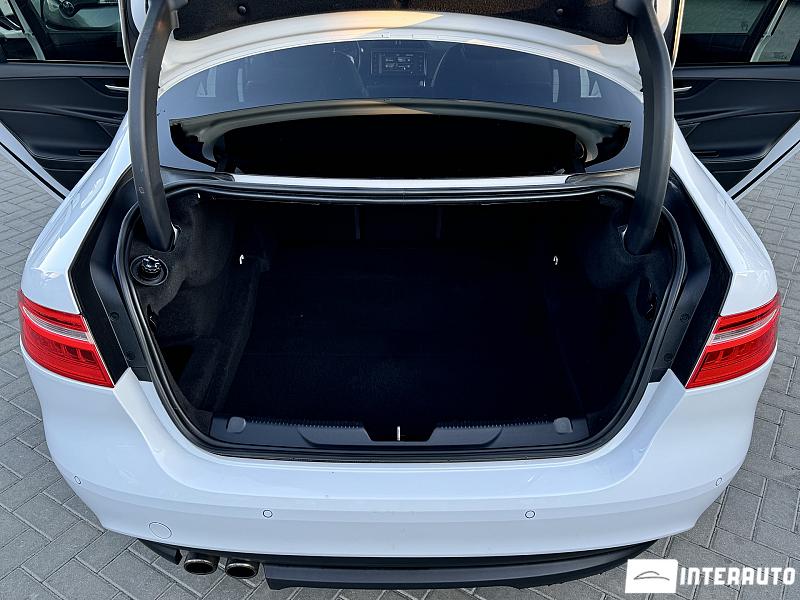 Jaguar XE 26 jaguar xe 2016