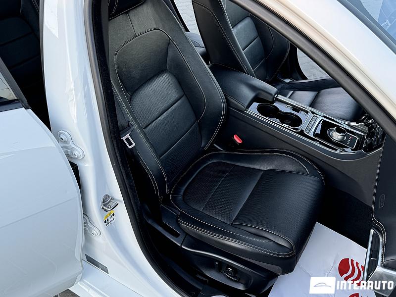 Jaguar XE 16 jaguar xe 2016