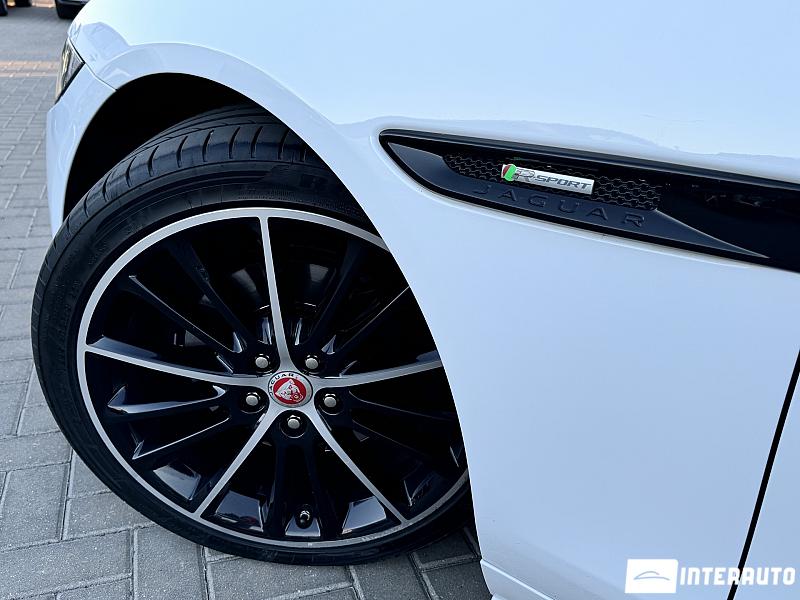Jaguar XE 18 jaguar xe 2016