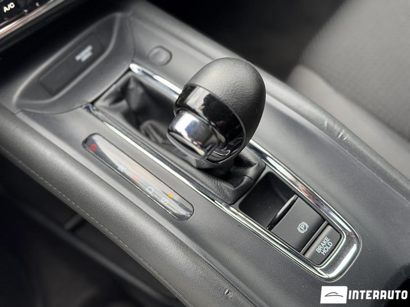 Honda HR-V 16 honda hr-v 2020