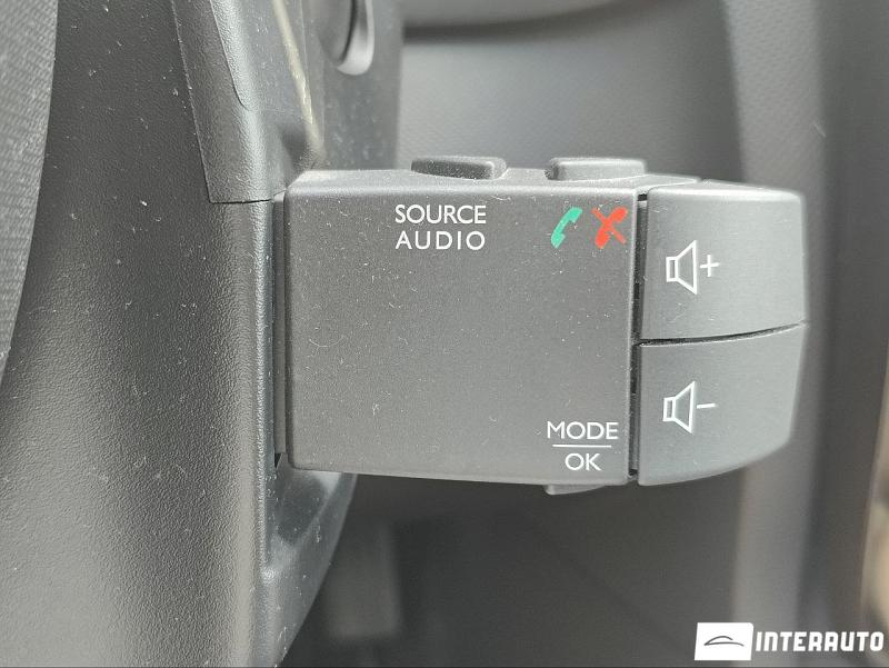 Renault Clio 17 renault clio 2015