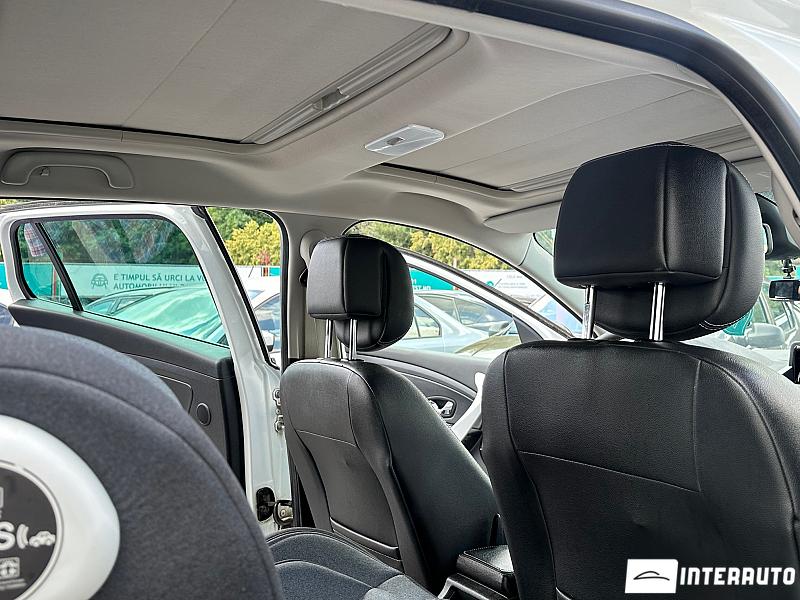 Renault Megane 23 renault megane 2012