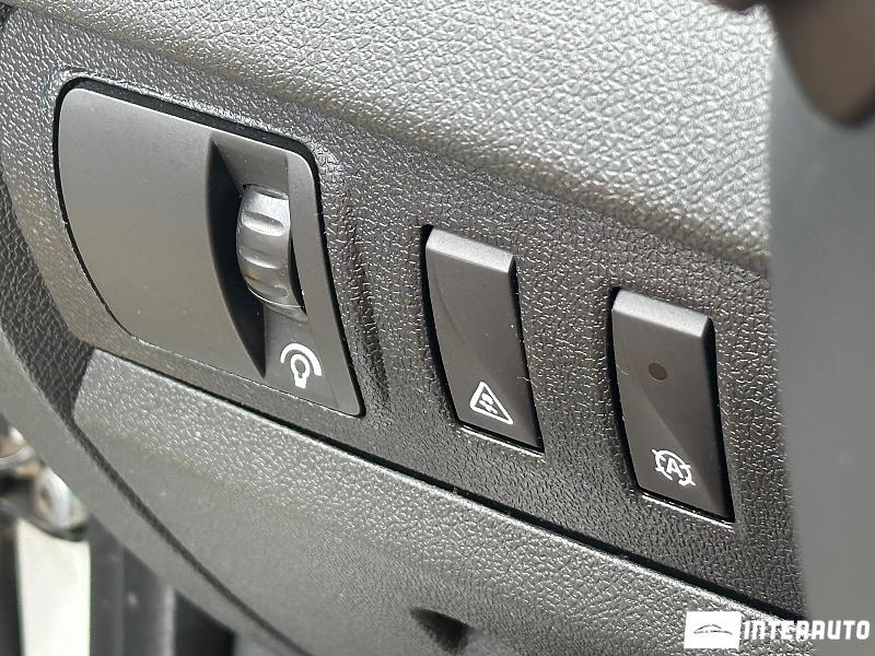 Renault Megane 17 renault megane 2012