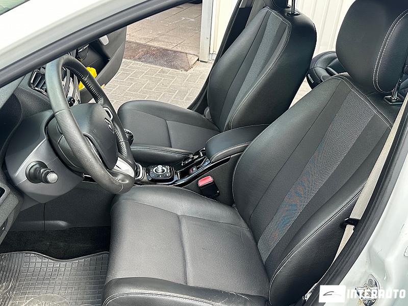 Renault Megane 6 renault megane 2012