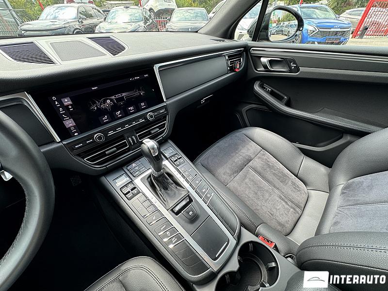 Porsche Macan 18 porsche macan 2019