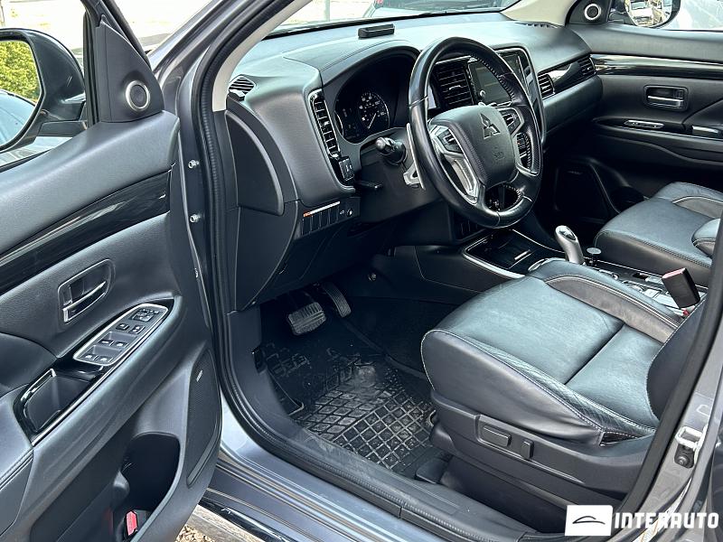 Mitsubishi Outlander 7 mitsubishi outlander 2017