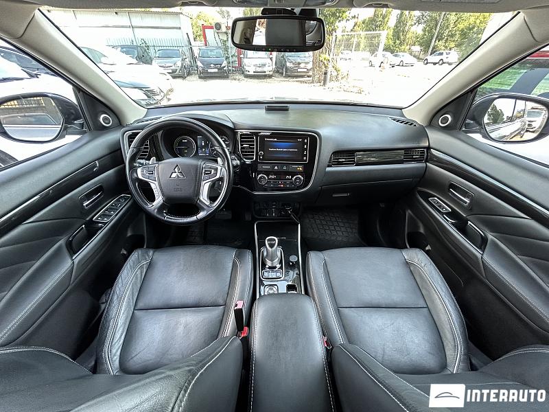 Mitsubishi Outlander 10 mitsubishi outlander 2017