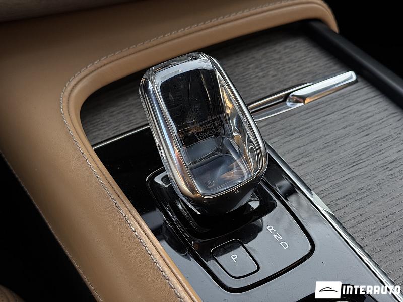 Volvo XC 90 15 volvo xc 90 2020