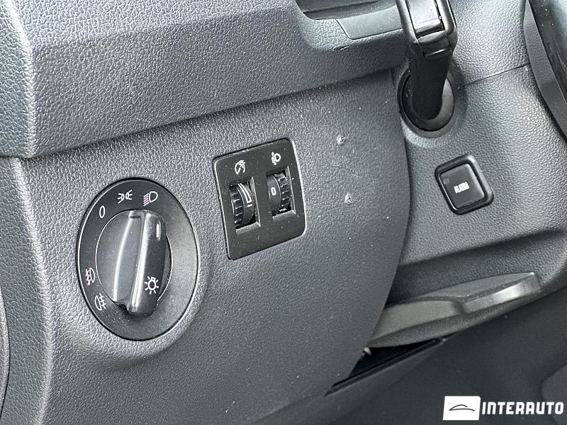 Volkswagen Caddy Maxi 7 volkswagen caddy maxi 2015