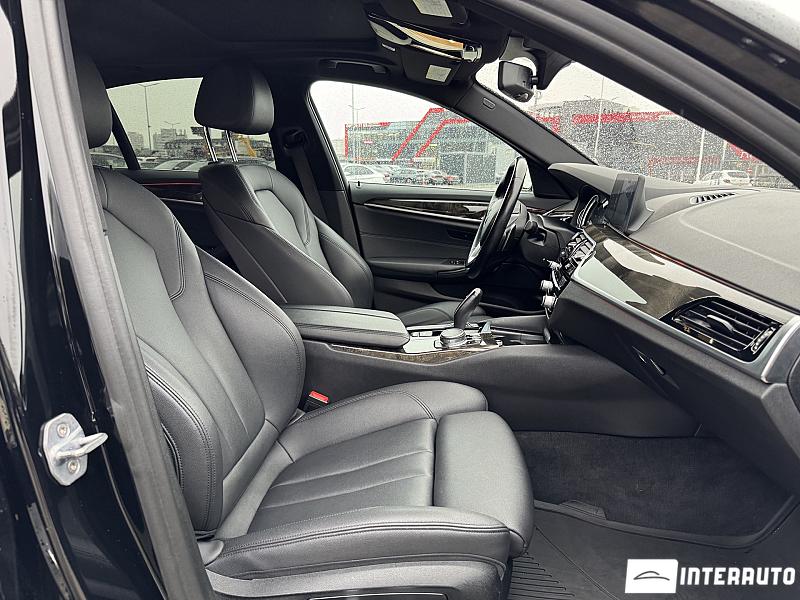 BMW 530 16 bmw 530 2018