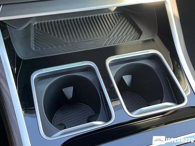 BMW 740 16 bmw 740 2023