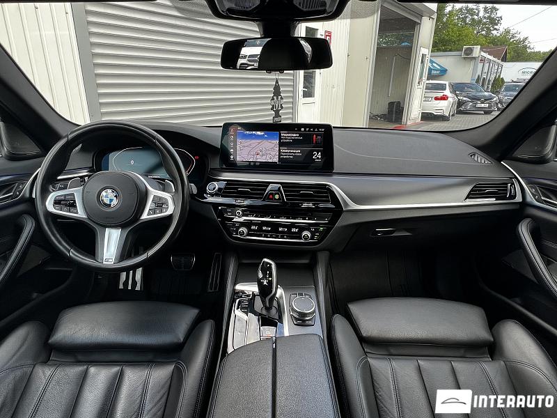 BMW 520 8 bmw 520 2020