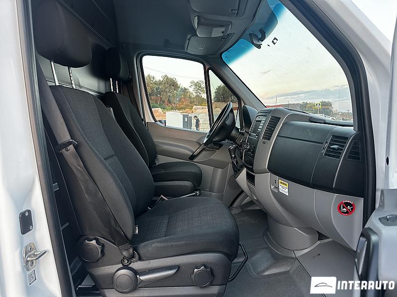 Mercedes Sprinter 12 mercedes sprinter 2017