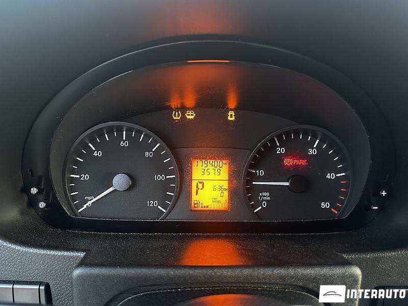 Mercedes Sprinter 8 mercedes sprinter 2017