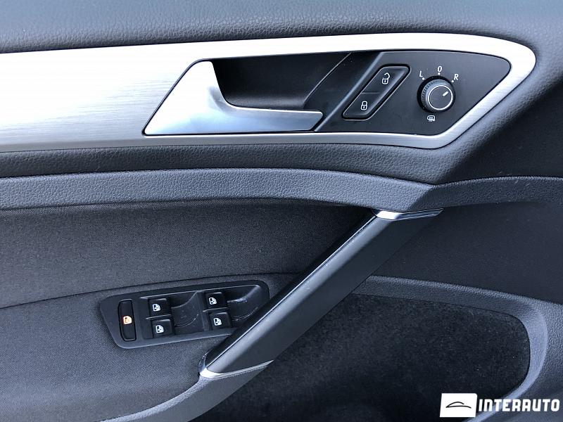 Volkswagen Golf 17 volkswagen golf 2015