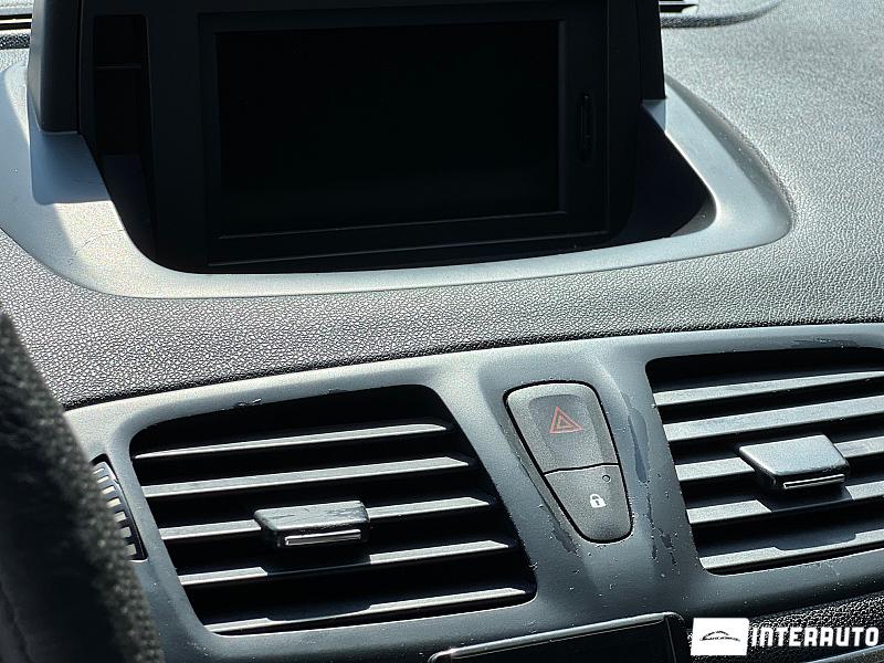 Renault Megane 10 renault megane 2011