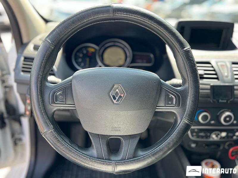 Renault Megane 8 renault megane 2011