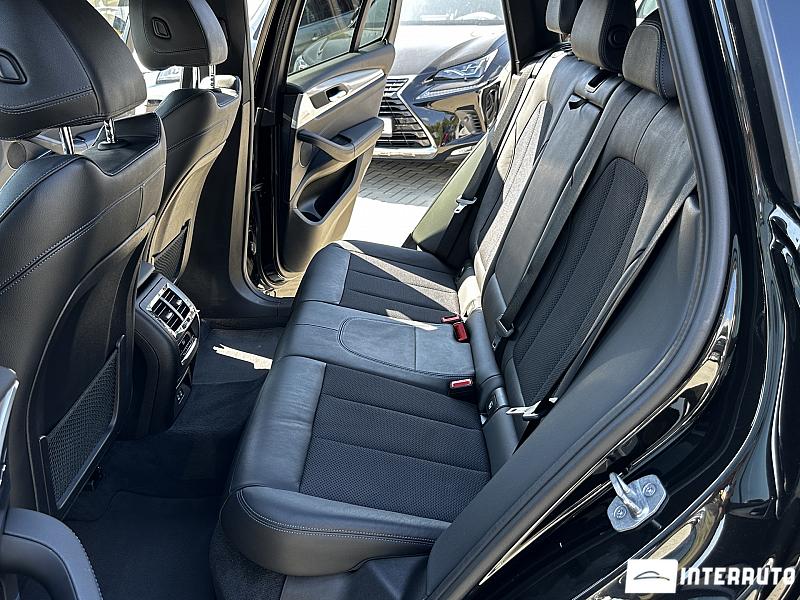 BMW X3 2.0D 12 bmw x3 2.0d 2020