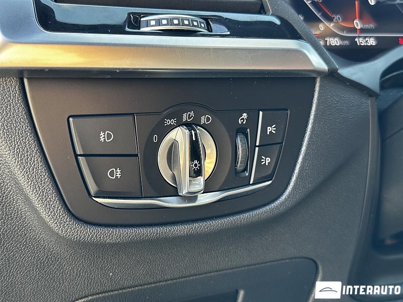 BMW X3 2.0D 19 bmw x3 2.0d 2020