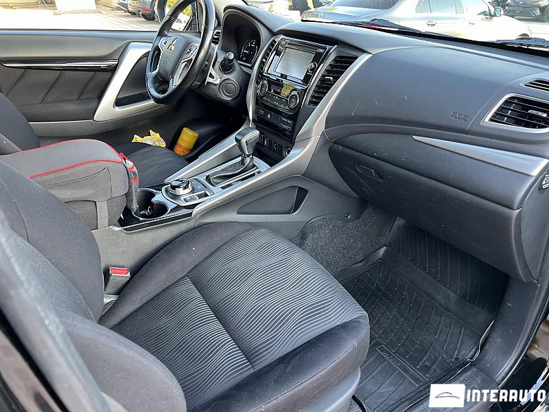 Mitsubishi Pajero Sport 18 mitsubishi pajero sport 2016