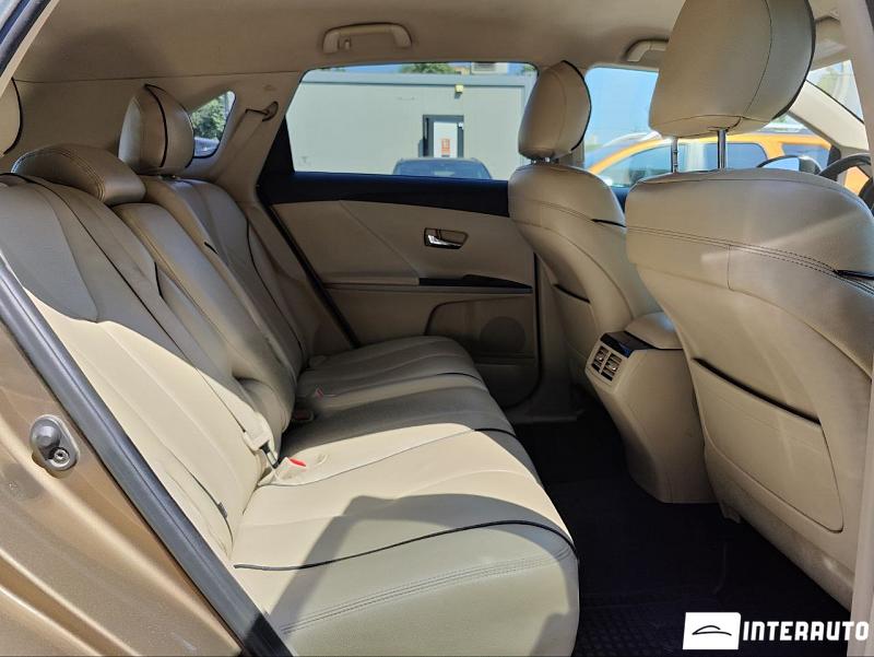 Toyota Venza 9 toyota venza 2009