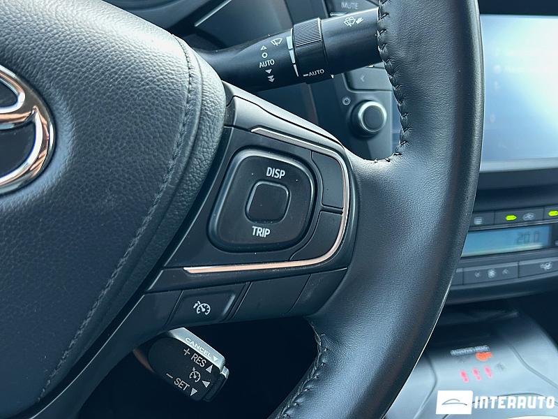 Toyota Avensis 9 toyota avensis 2016