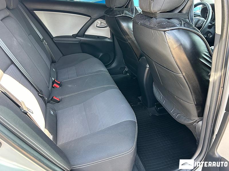 Toyota Avensis 15 toyota avensis 2016