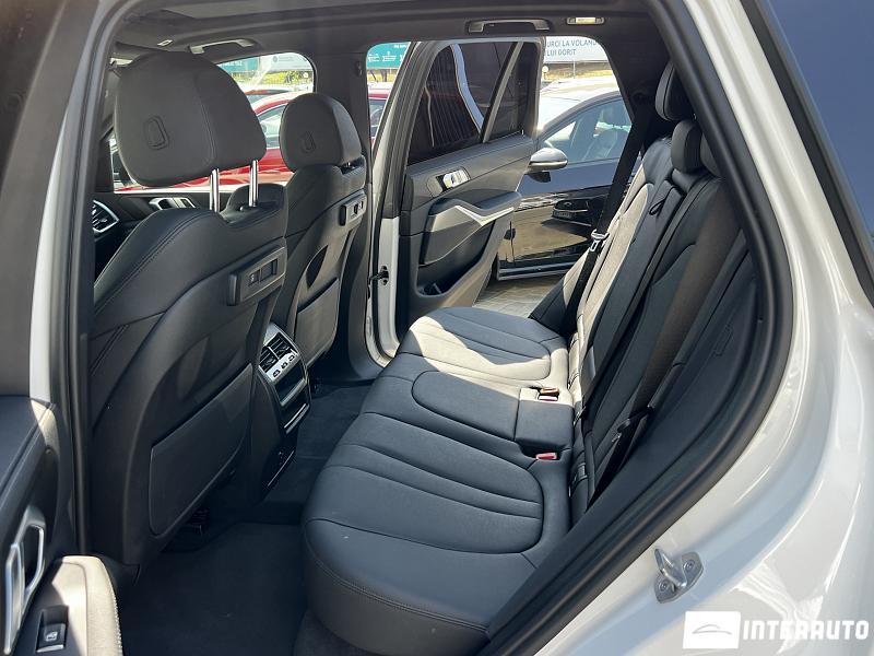 BMW X5 4.0i 18 bmw x5 4.0i 2021