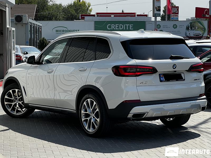 BMW X5 4.0i 3 bmw x5 4.0i 2021