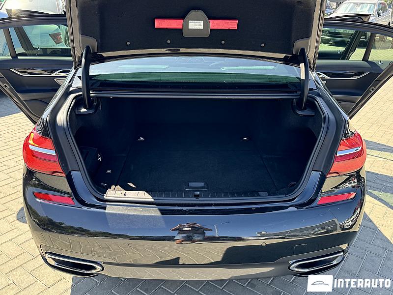 BMW 740e 30 bmw 740e 2017