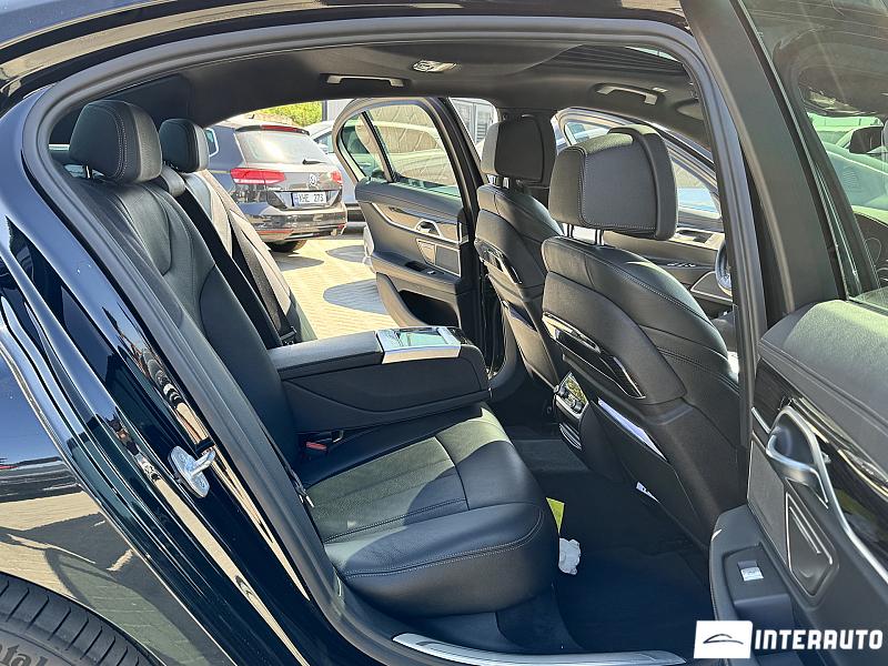 BMW 740e 16 bmw 740e 2017