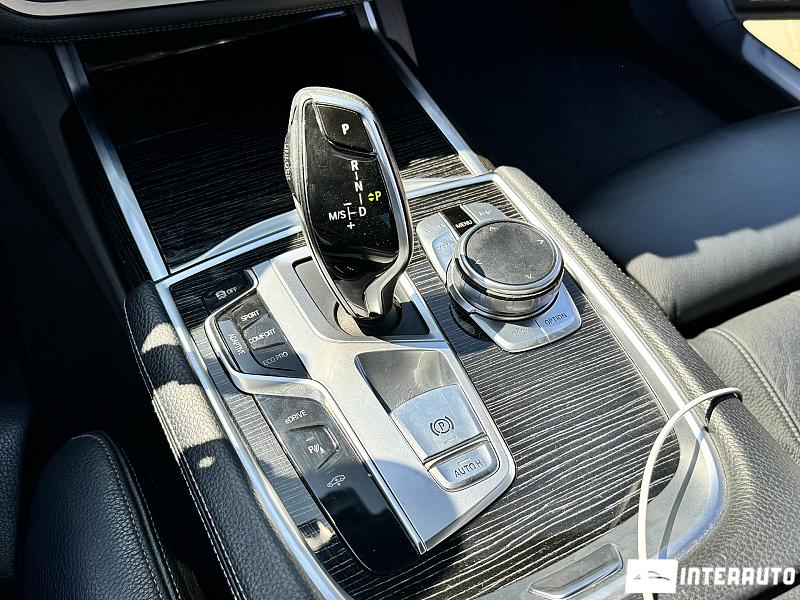 BMW 740e 14 bmw 740e 2017