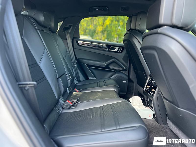 Porsche Cayenne Coupe 18 porsche cayenne coupe 2020