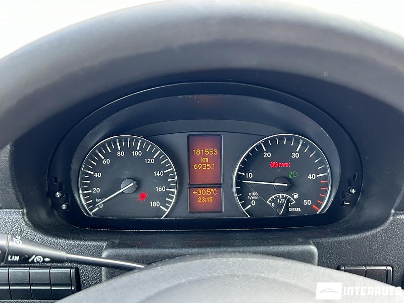 Mercedes Sprinter 11 mercedes sprinter 2011