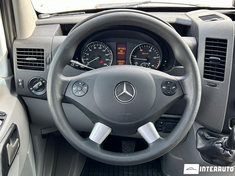 Mercedes Sprinter 9 mercedes sprinter 2011