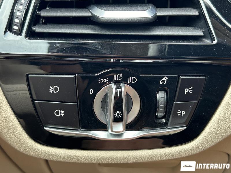 BMW 530e 9 bmw 530e 2019