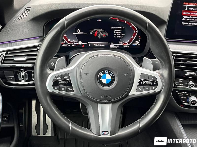 BMW 520 8 bmw 520 2020