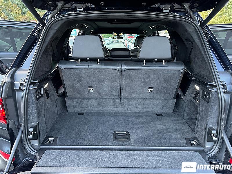BMW X7 M5.0d 7 bmw x7 m5.0d 2020