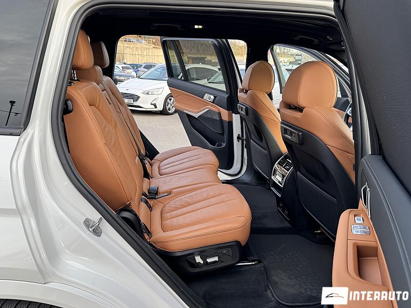 BMW X7 4.0i 18 bmw x7 4.0i 2022