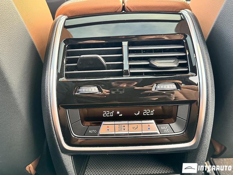 BMW X7 4.0i 19 bmw x7 4.0i 2022