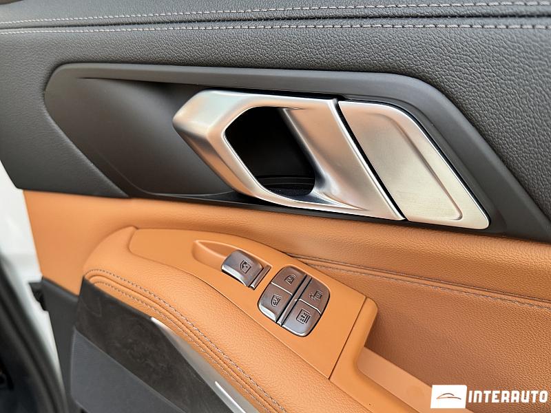 BMW X7 4.0i 21 bmw x7 4.0i 2022