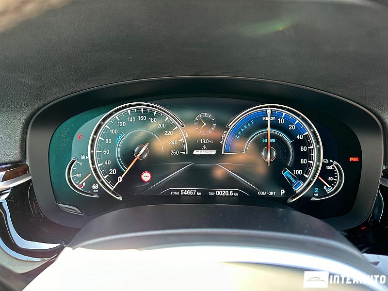 BMW 530e 10 bmw 530e 2018