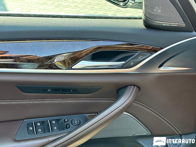 BMW 530e 13 bmw 530e 2018