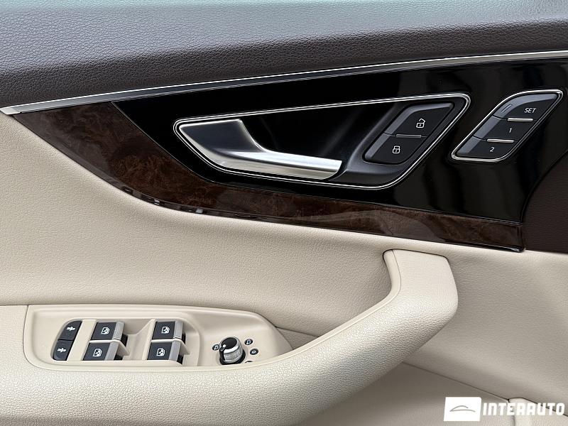 Audi Q7 19 audi q7 2017