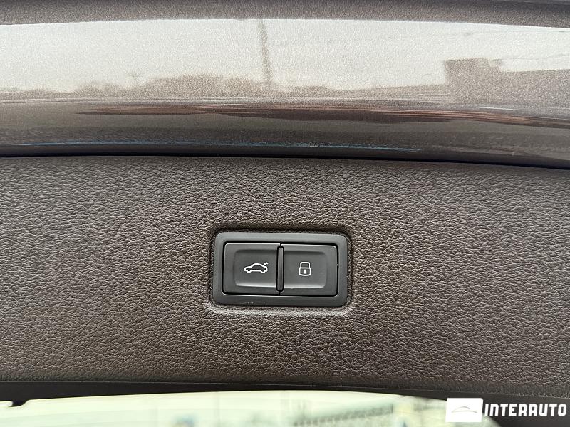 Audi Q7 23 audi q7 2017