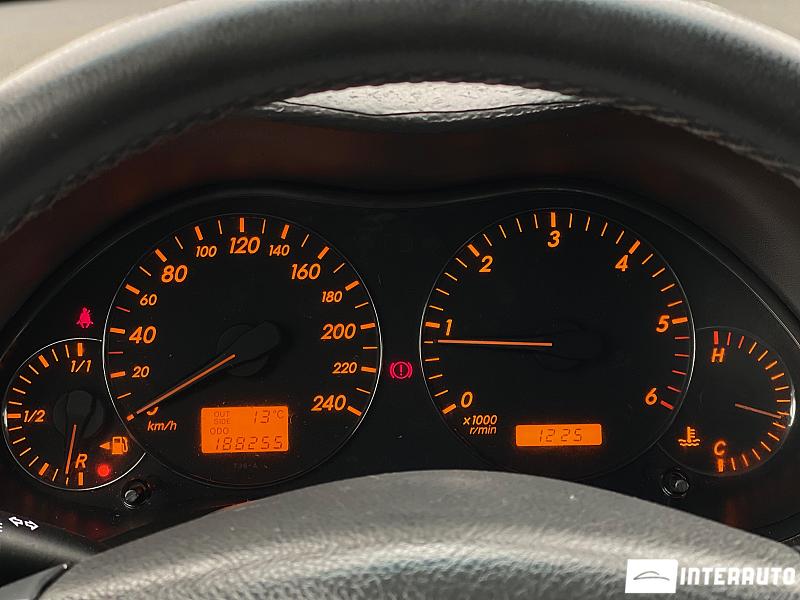 Toyota Avensis 11 toyota avensis 2004