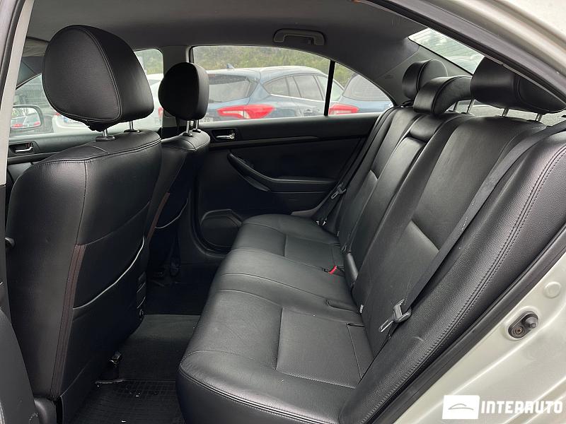 Toyota Avensis 17 toyota avensis 2004