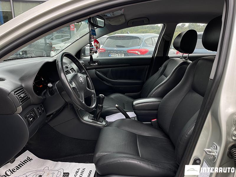 Toyota Avensis 5 toyota avensis 2004