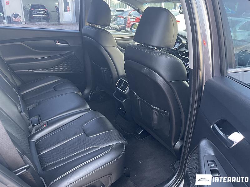 Hyundai Santa Fe 16 hyundai santa fe 2019